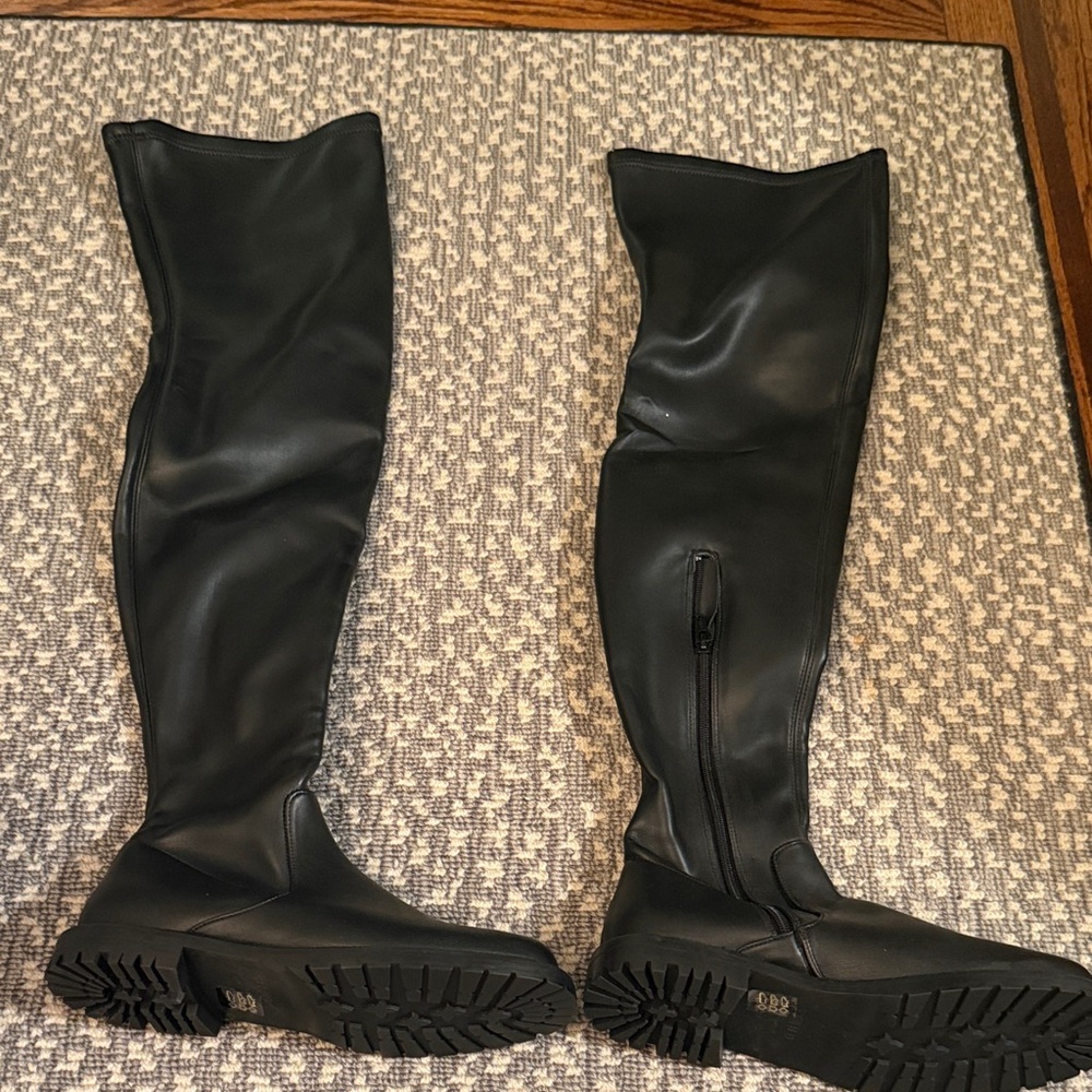 Black Over-the-Knee Boots